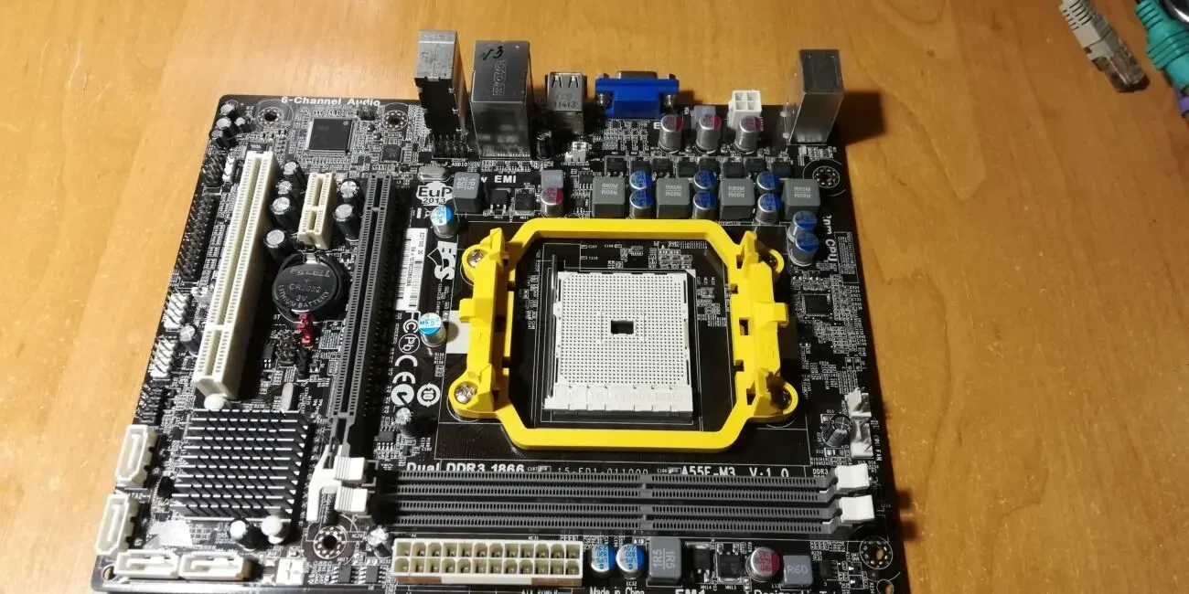 Материнская плата Elitegroup A55F-M3 (sFM1, AMD A55 FCH, PCI-Ex16) №3