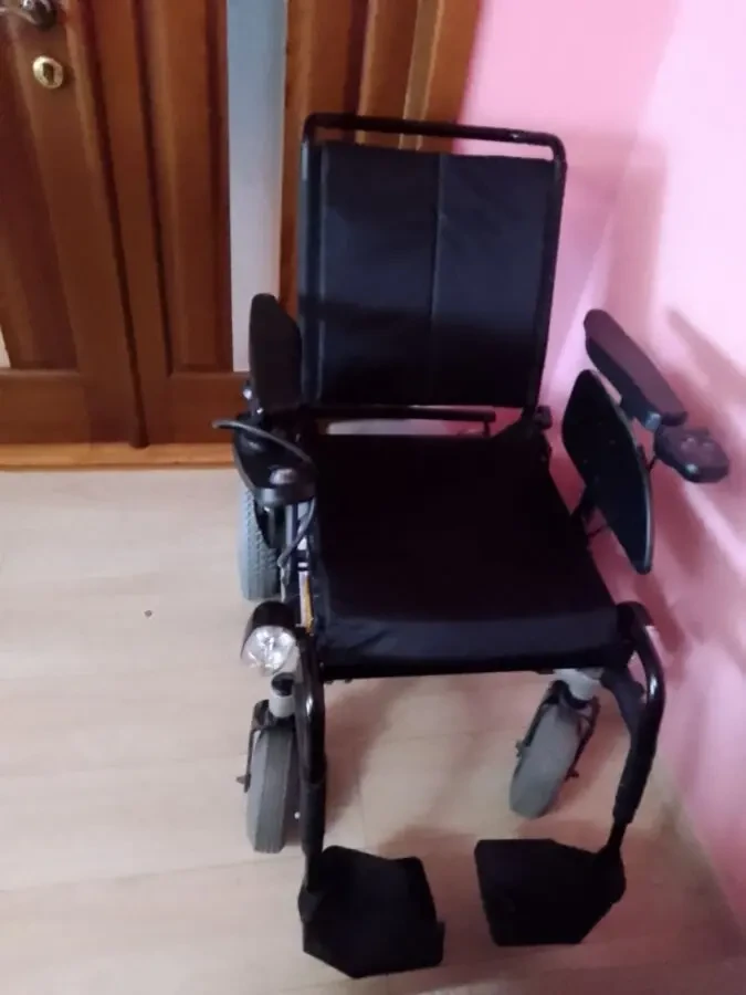 Крісло коляска INVACARE STREAM 2