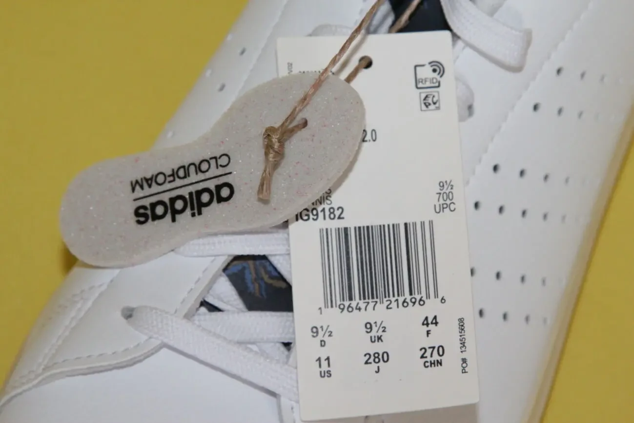 Кроссовки женские Adidas, размер 42 10