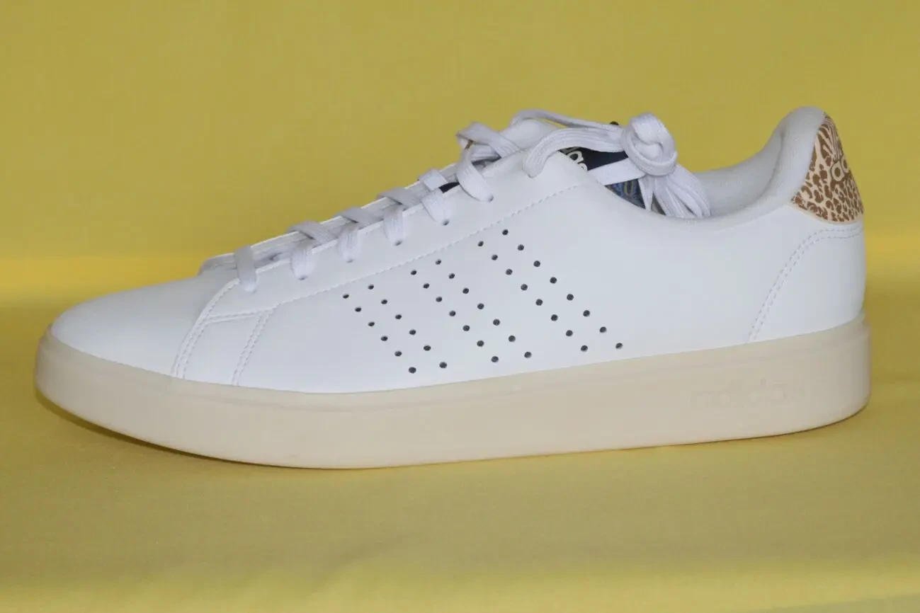 Кроссовки женские Adidas, размер 42 6