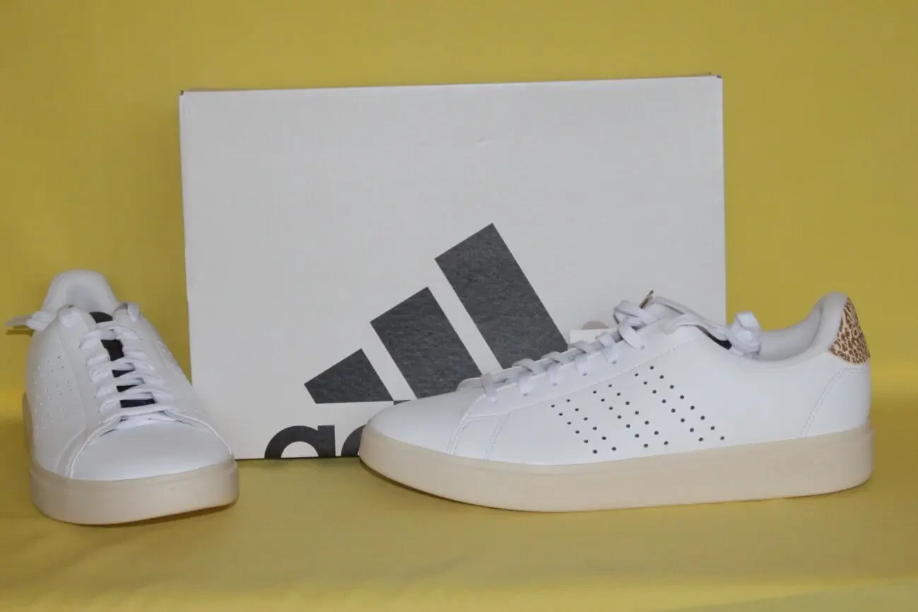 Кроссовки женские Adidas, размер 42 2