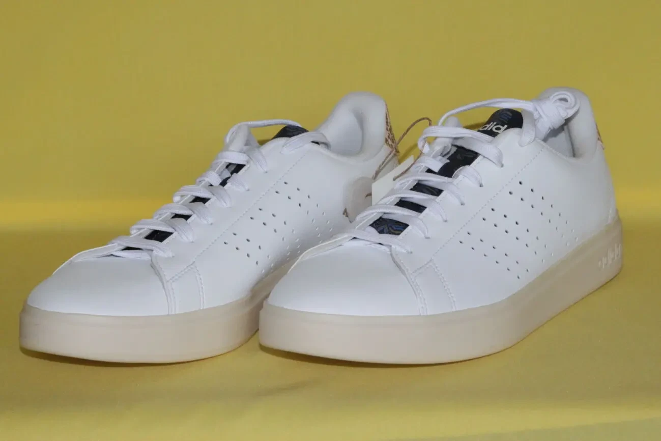 Кроссовки женские Adidas, размер 42 3