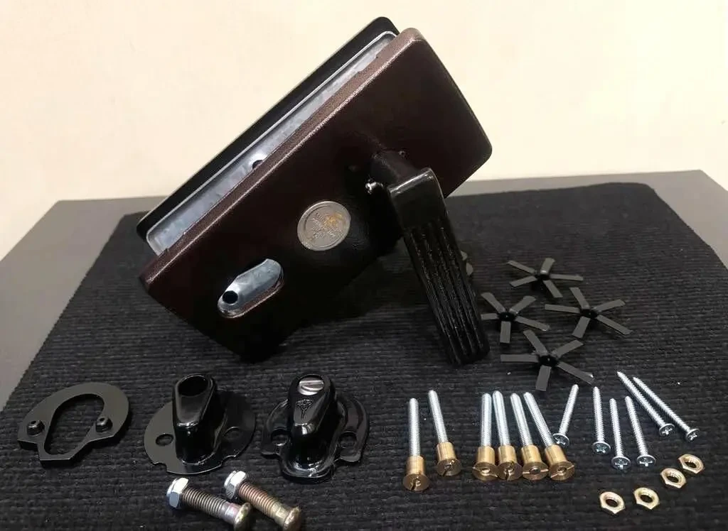 Фурнітура захисна MUL-T-LOCK Standart Броненакладка накладка на замок