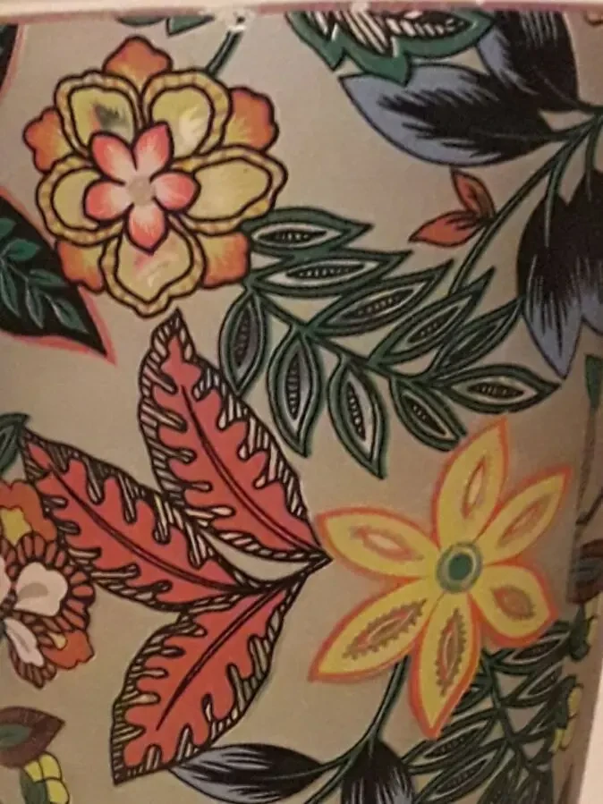 Красивый стакан бокал вода газировка минералка цветы 4