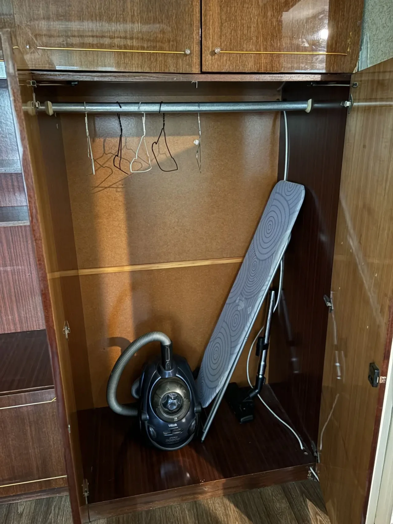 Меблі безкоштовно 2