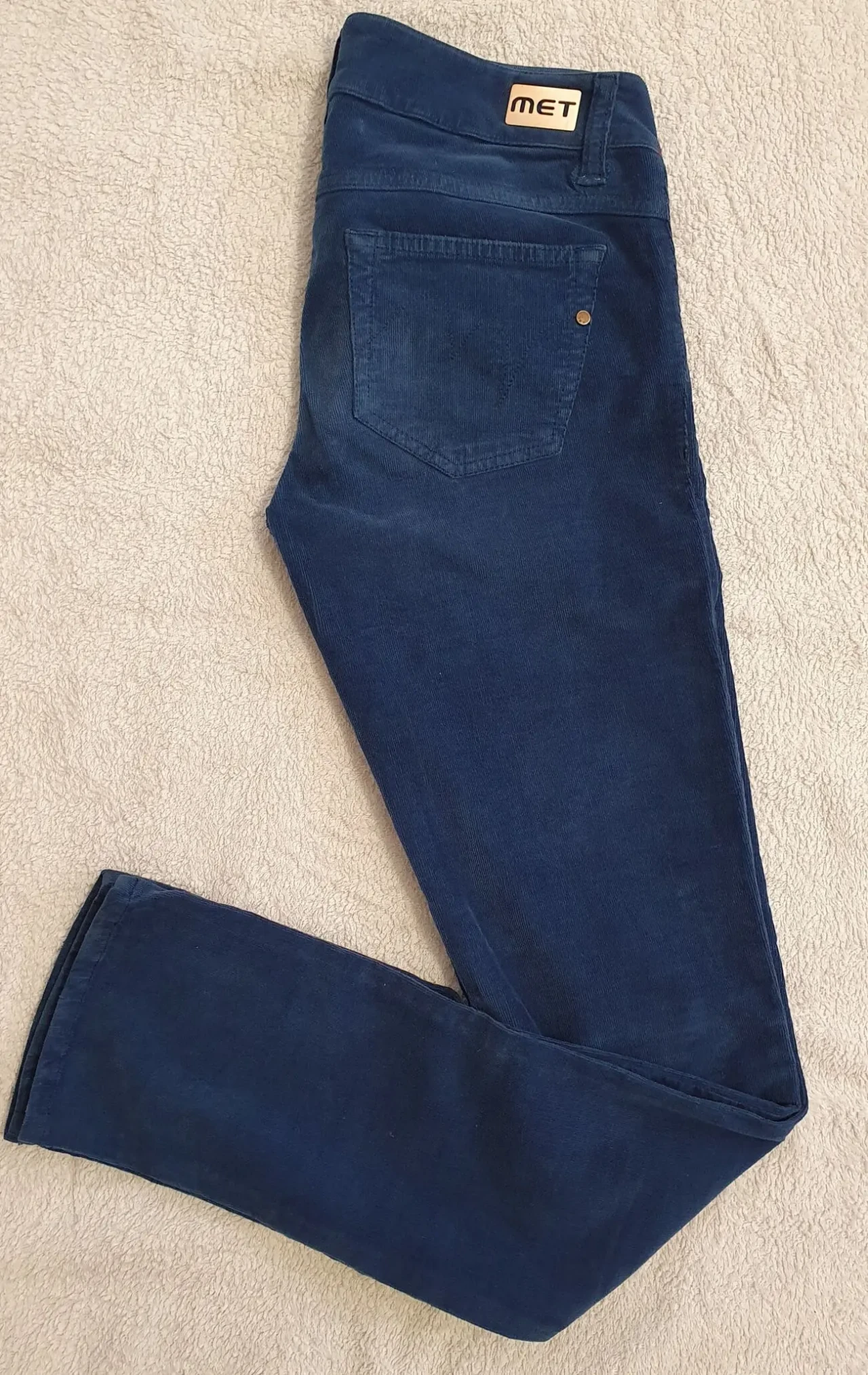 Жіночі вельветові джинси італійського бренду МЕТ jeans