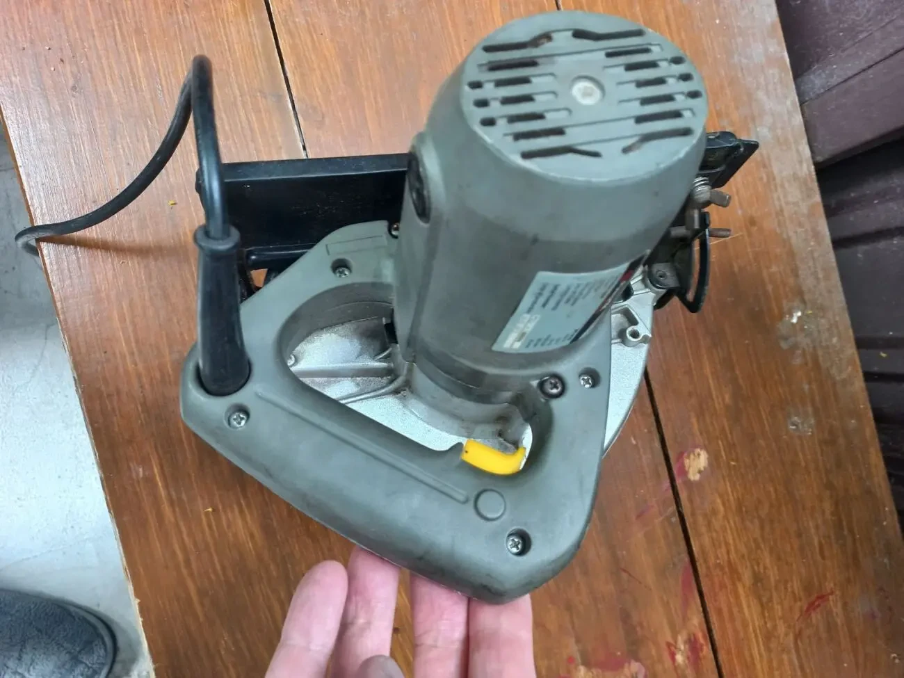 Пила циркулярная   Powertec PT 913   Под ремонт. 3