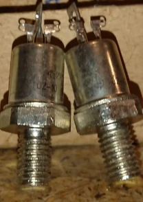 Тиристоры продам