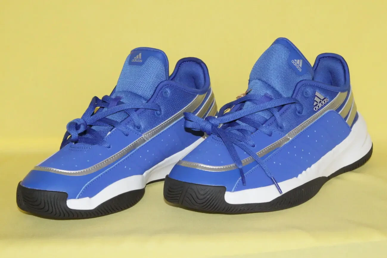 Кроссовки мужские Adidas, размер 47 3