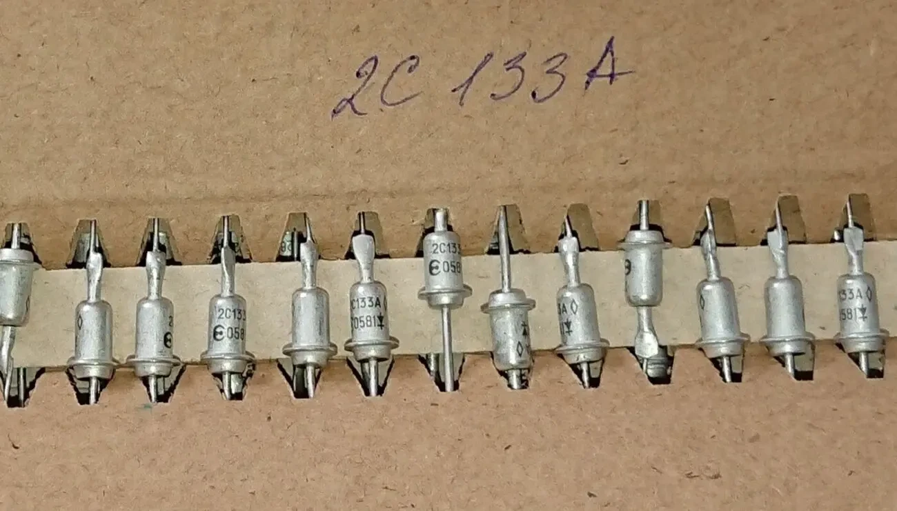 Стабилитроны, диоды