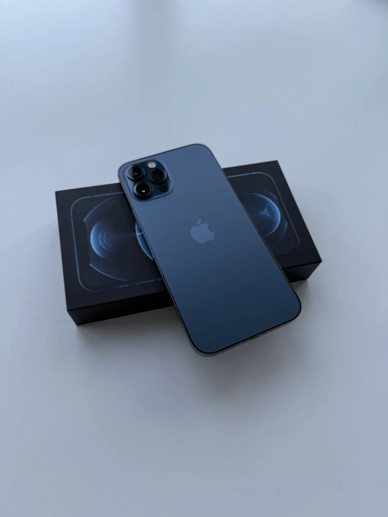 iPhone 12 Pro 256GB Graphite  Never Lock 2