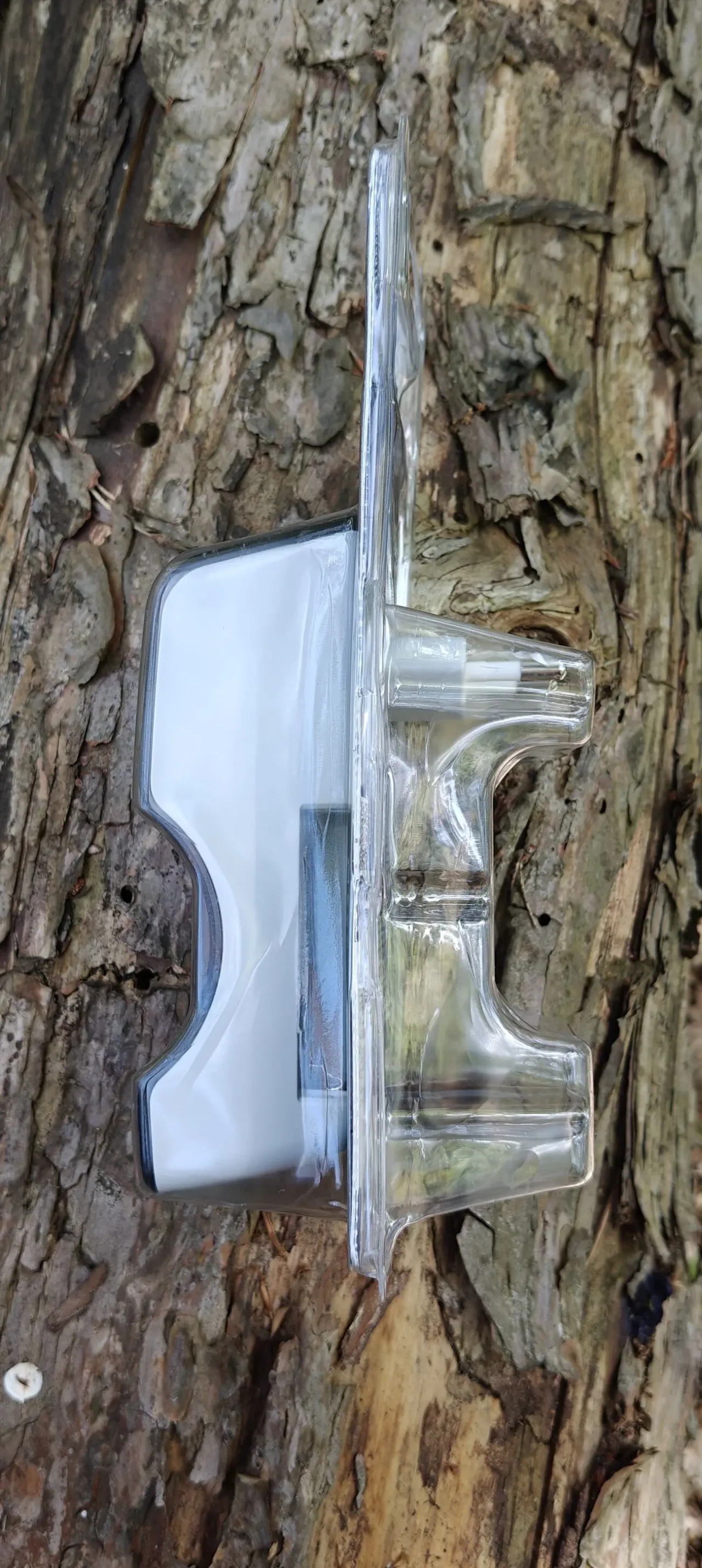 Зарядний пристрій VARTA для акумуляторів AA/AAA (новий, в упаковці) 4