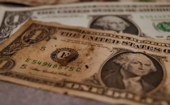 Фінанси, Зношені долари