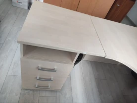 Продам столи б/в