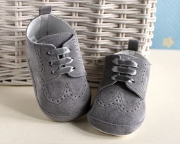 Нові стильні дитячі туфельки, 20 розмір