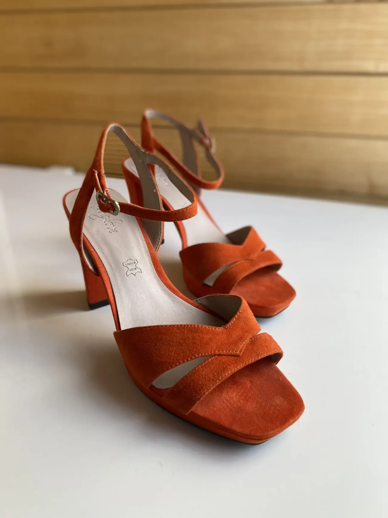 Замшеві босоніжки на підборах Footglove, 40 розмір