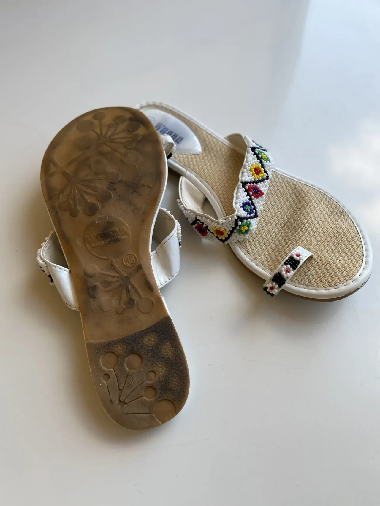 Літні шльопанці з бісером Wanna, 38 розмір 9