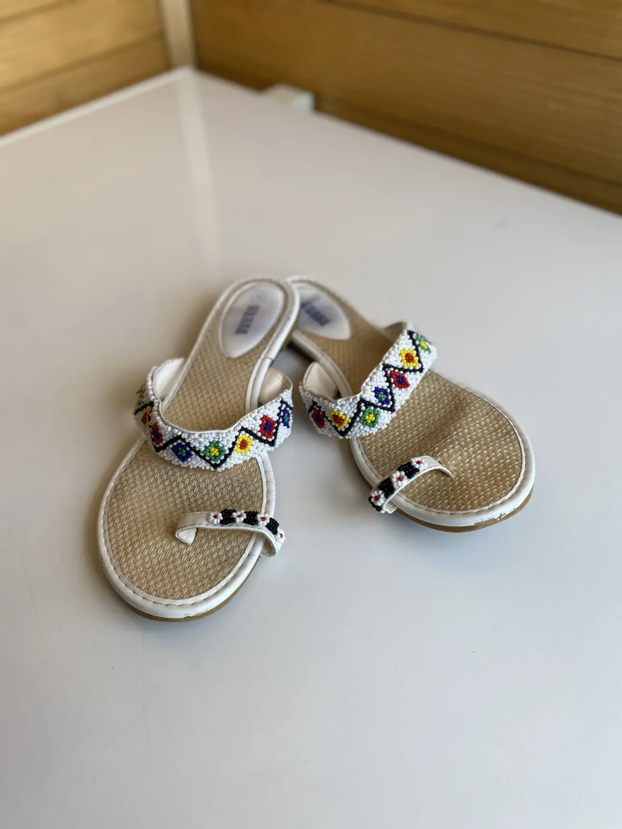 Літні шльопанці з бісером Wanna, 38 розмір 10