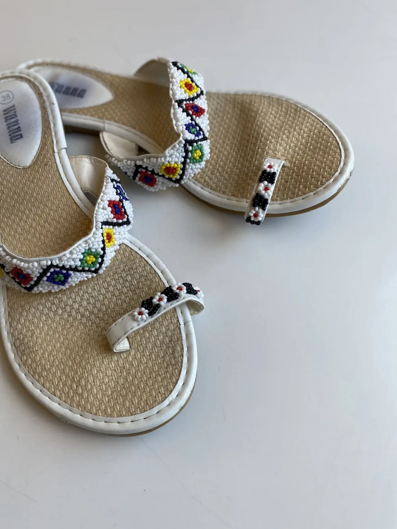 Літні шльопанці з бісером Wanna, 38 розмір 5