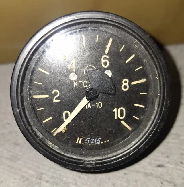 Манометр авіаційний МА-10