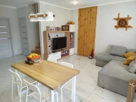 Продам будинок таунхаус