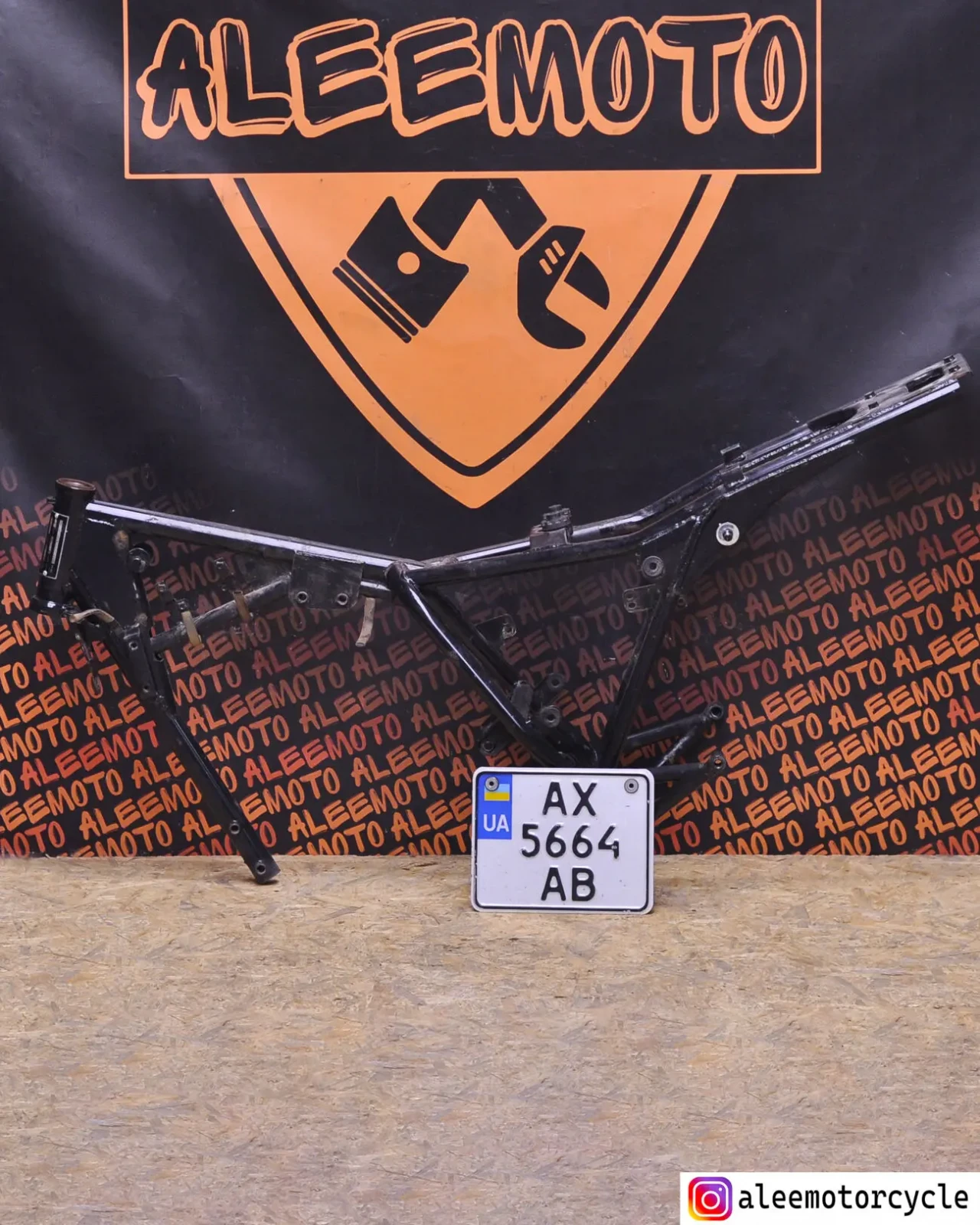 Рама Geon cr6z фара пластик перья