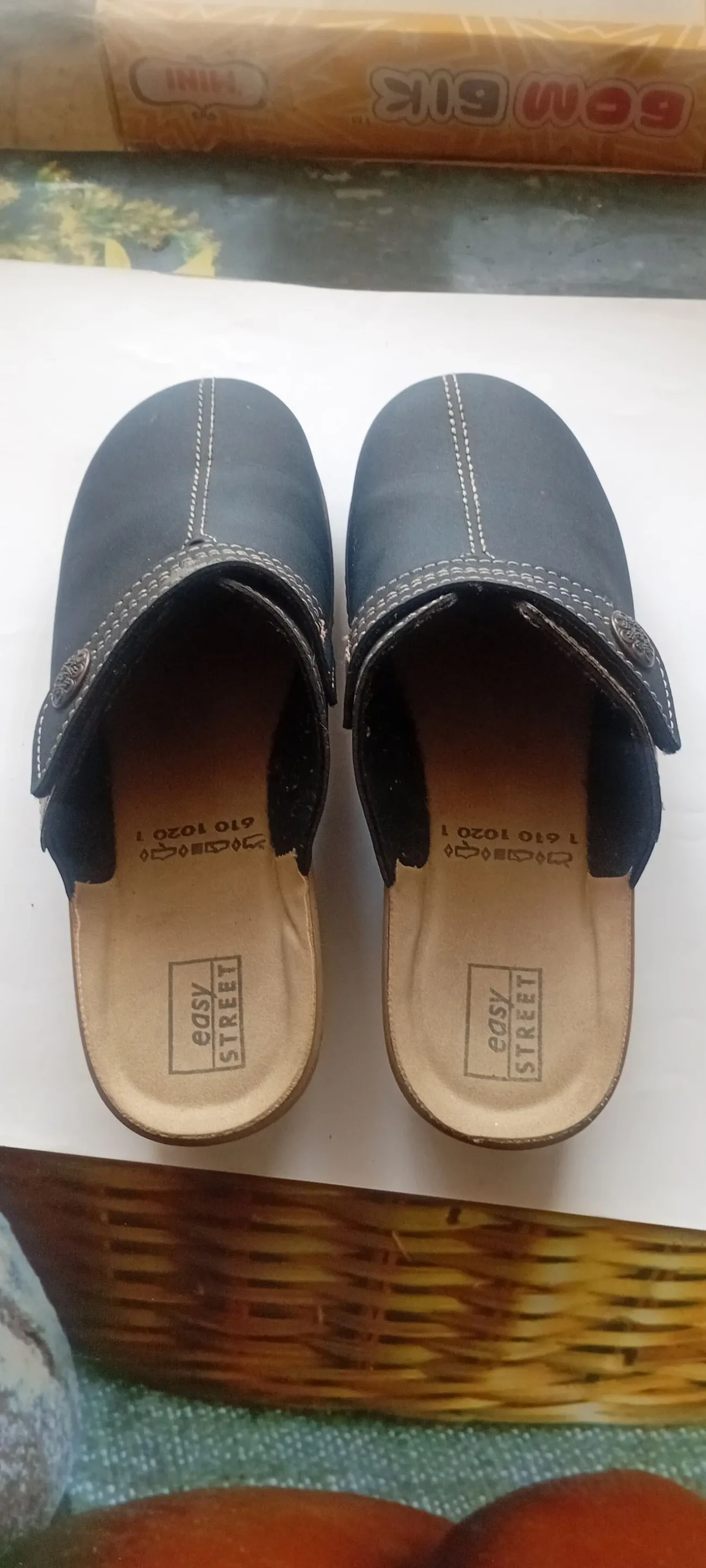 Фірмове взуття