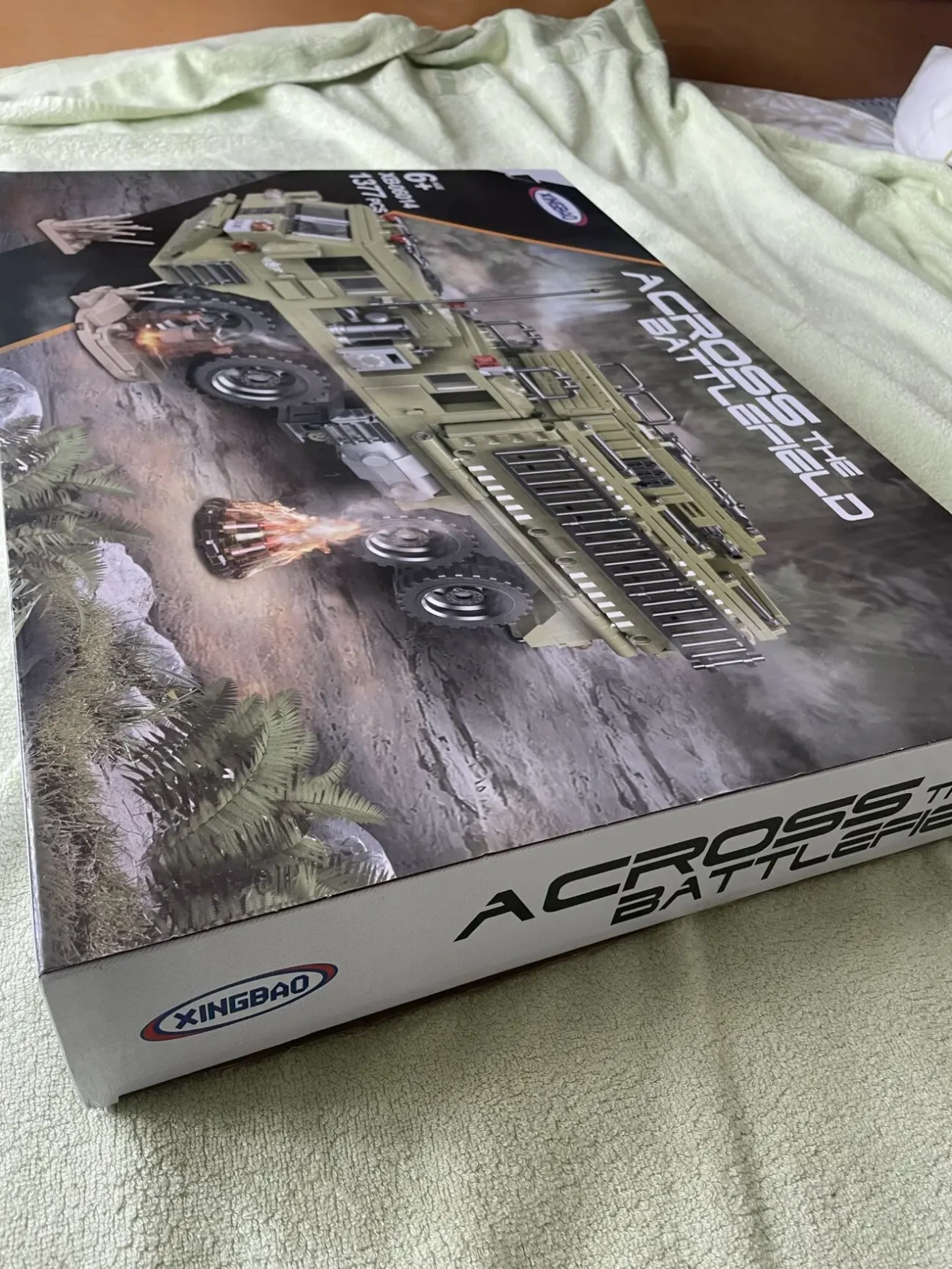 Конструктор Важка військова вантажівка із системою залпового вогню 3