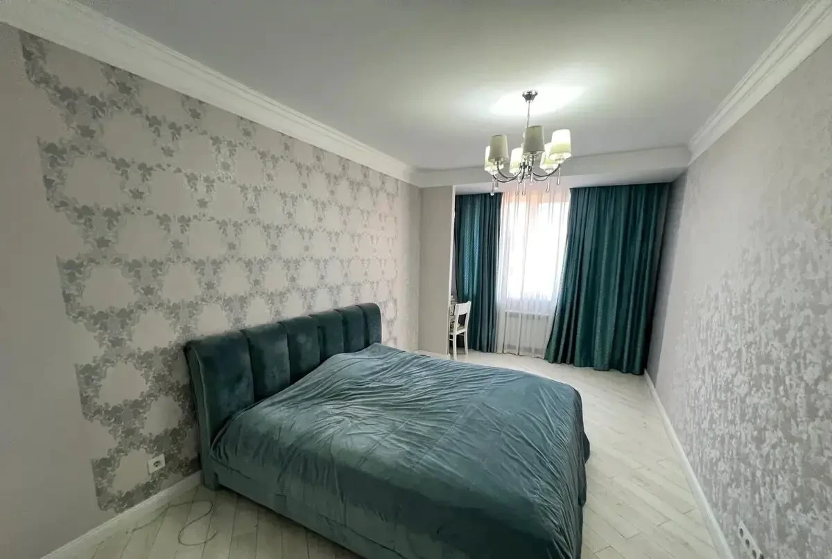 Продам 2к квартиру в новобудові біля метро. ЖК Миру