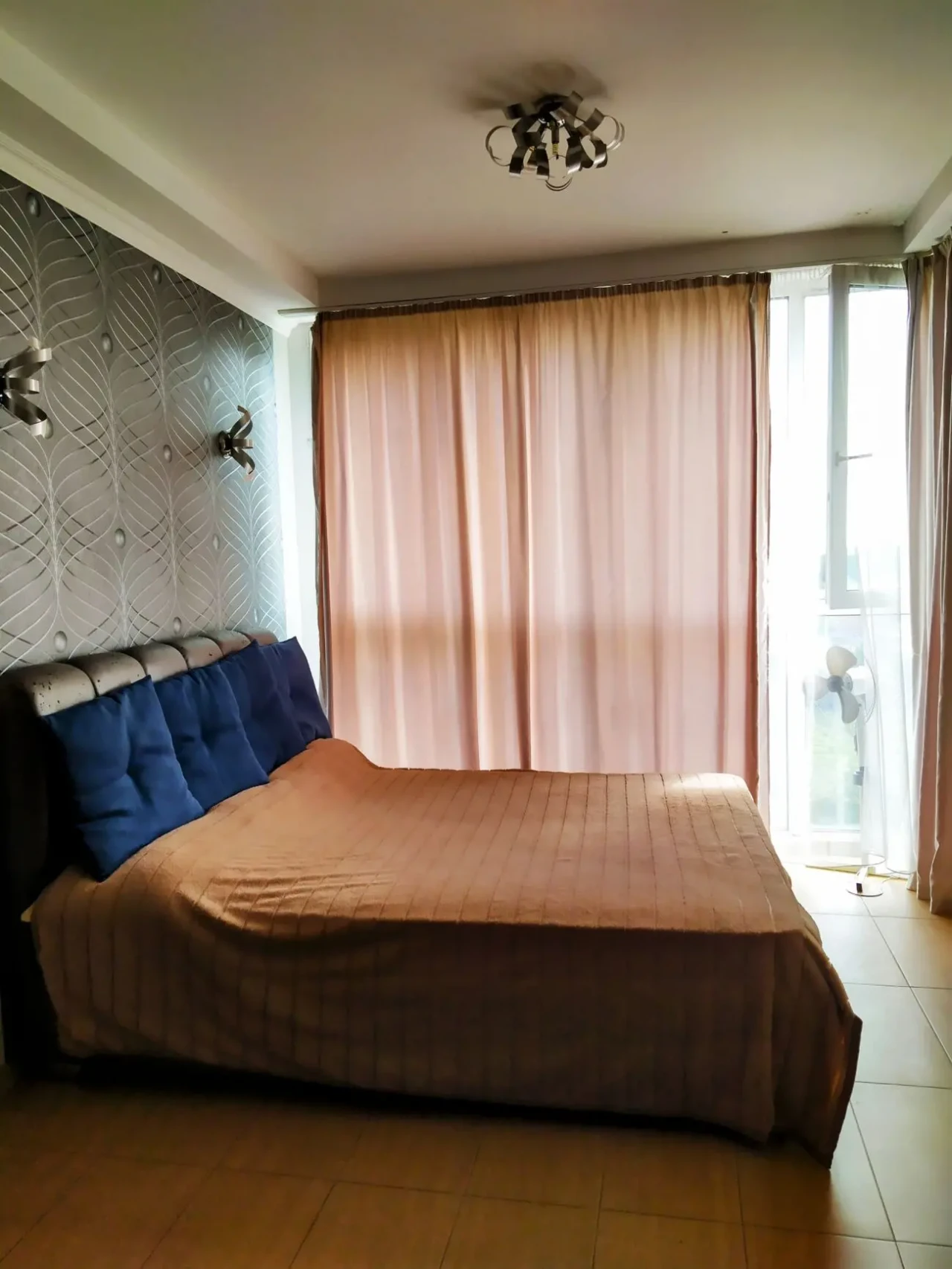 Продається квартира хорошим ремонтом в с.Чубинське поряд з  Києвом. 3