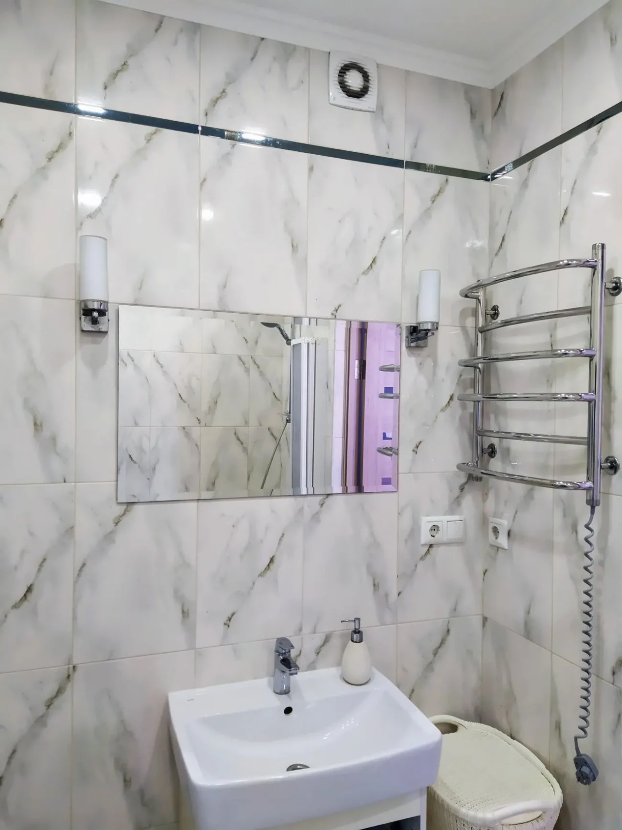 Продається квартира хорошим ремонтом в с.Чубинське поряд з  Києвом. 7