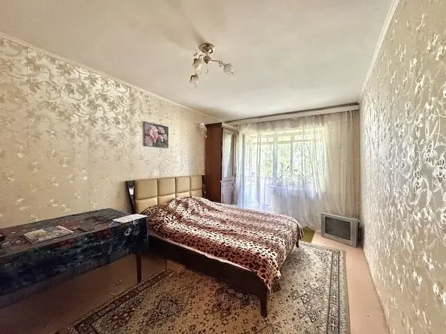 Продам 2 кімн, вул. Південнопроектна, 18. Одеська 5