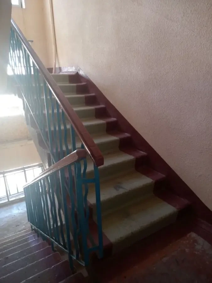 Продам гостинку 21м2 на Одеській 9