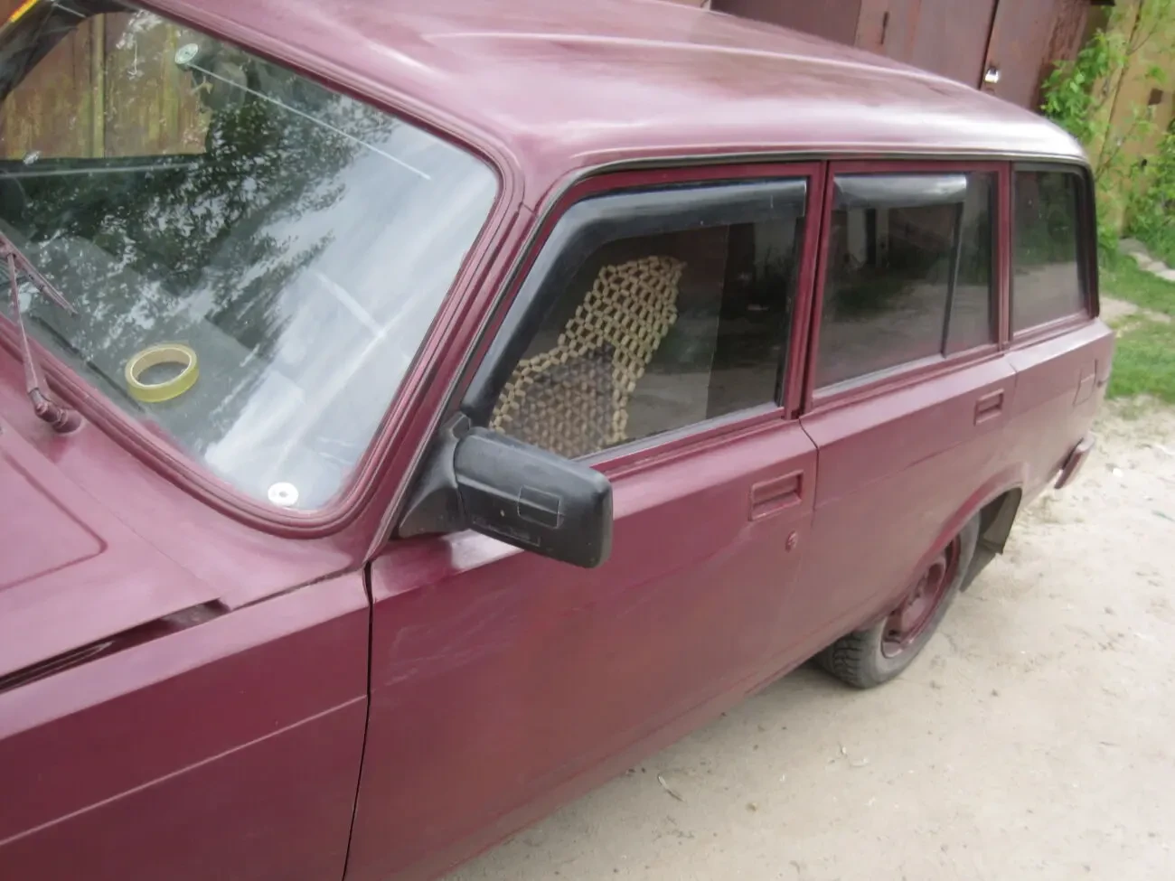 продаеться машина -2104 универсал 2