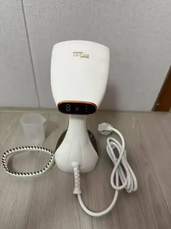 Відпарювач для одягу Zepline ZP-210 з сенсором, вертикальний 4