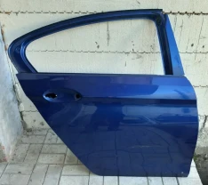 BMW 5 G30 Дверь задняя правая 41007408964