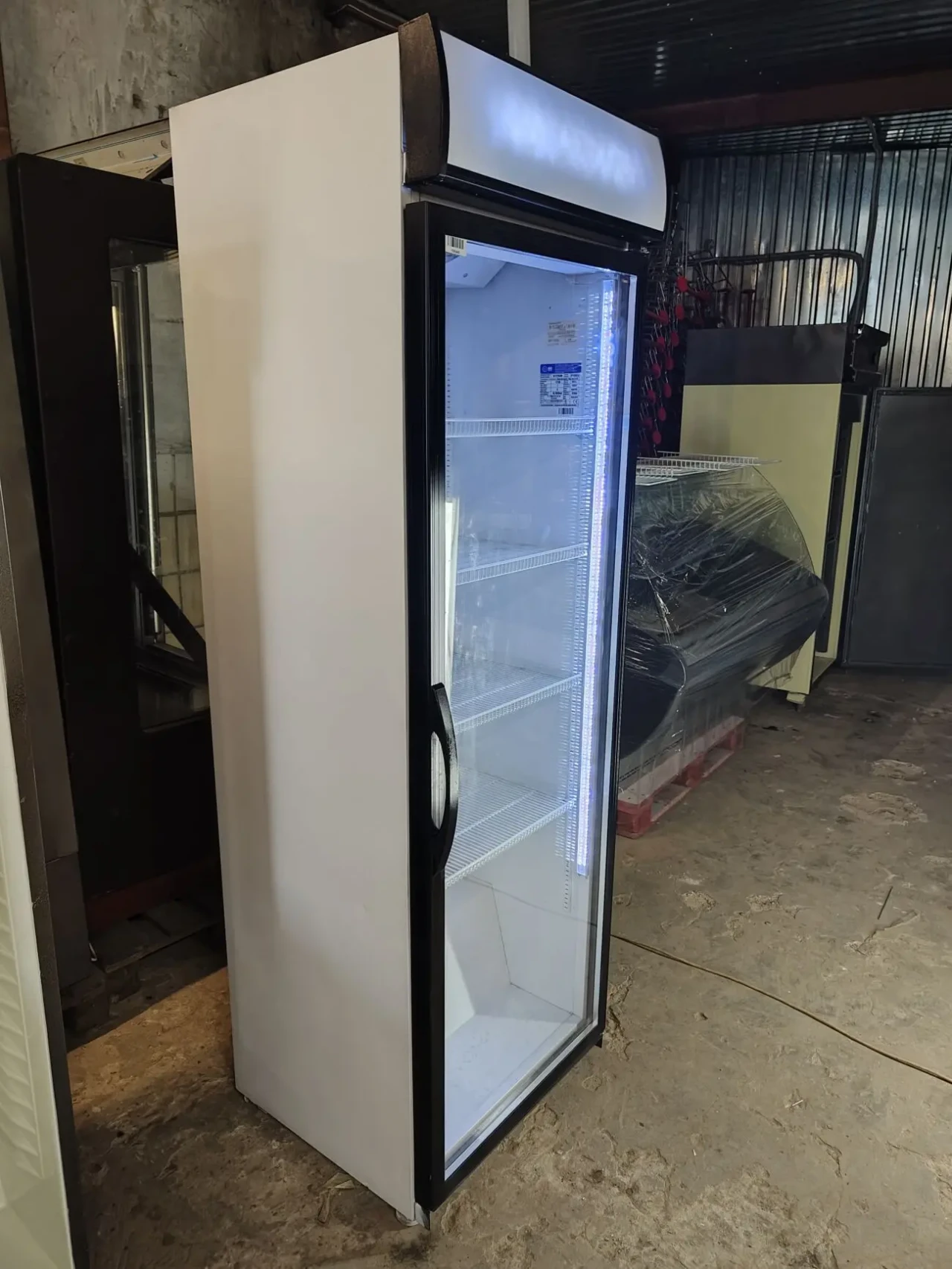 Холодильна шафа вітрина, холодильна вітрина Ice Stream, холодильна 4