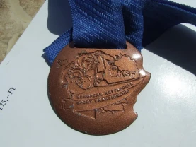 Медаль бронзовая вес 133 гр диаметр 7 см. награждения 2005 года. лиф