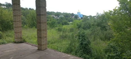 Продам будинок біля річки Дніпро