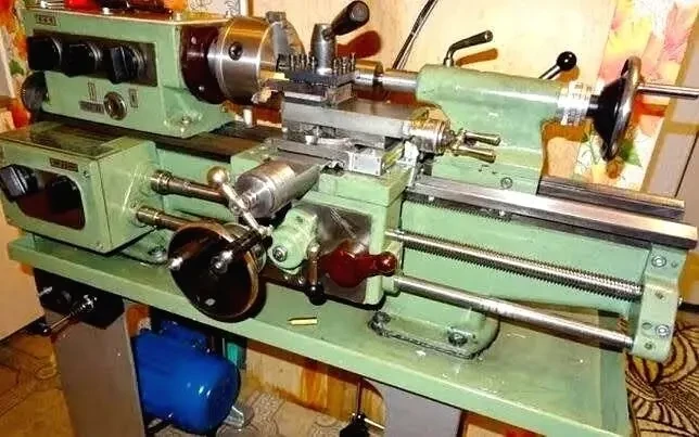 Станок токарный ТВ 2