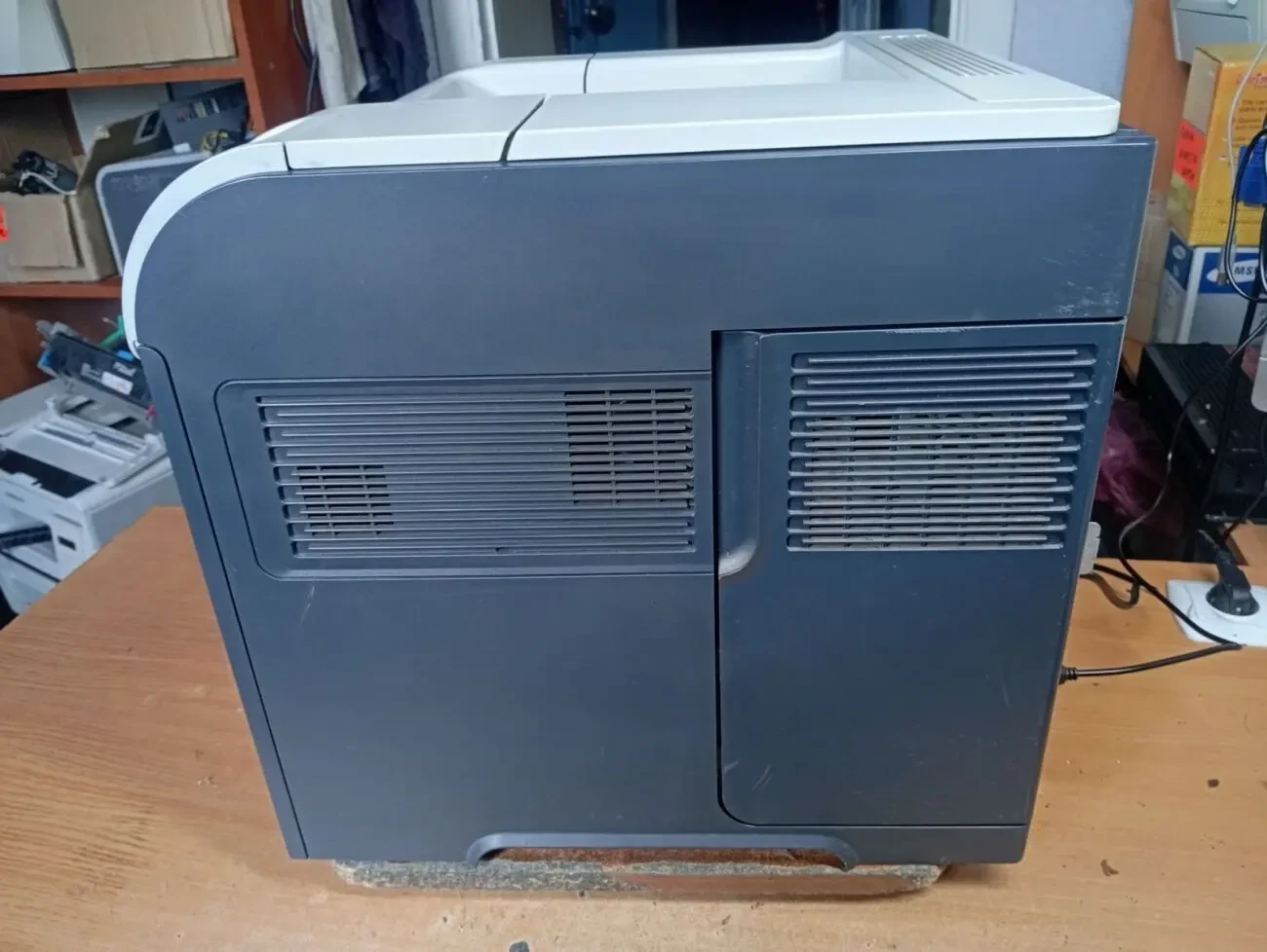 Лазерный принтер HP LaserJet Enterprise 600 Printer M601 2