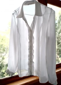 Рубашка блузка белая с м полиєстер, длинный рукав, просвечивает прямая