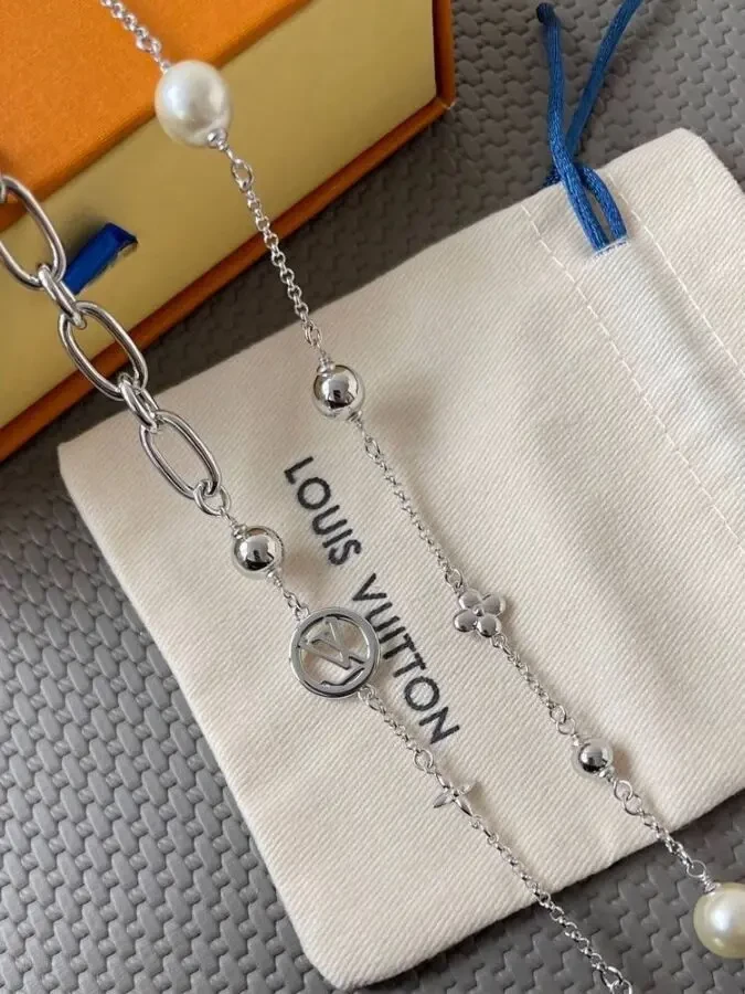 Намисто Louis Vuitton 2