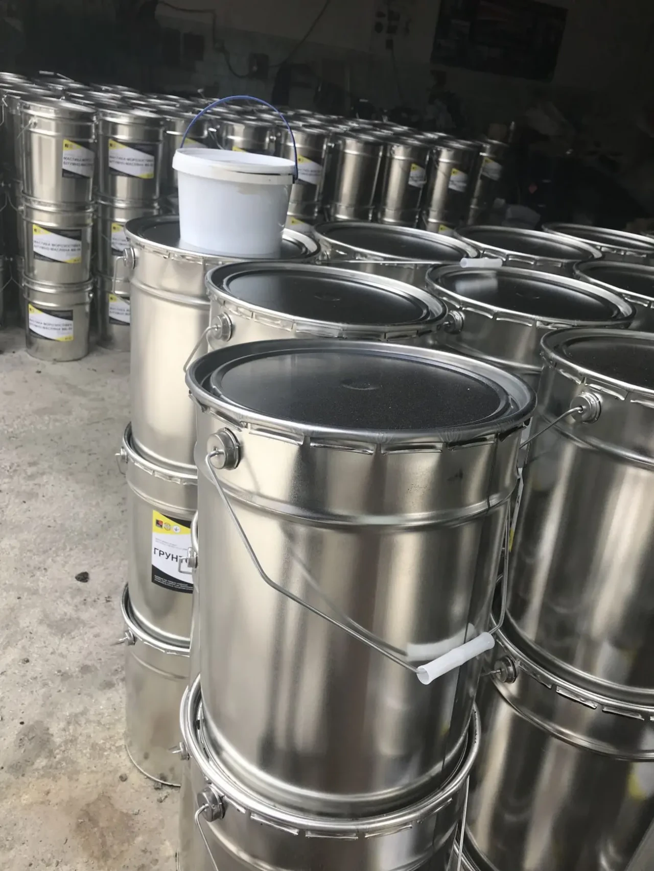 Мастика битумная ЕКОБИТ ведро 20 кг 7