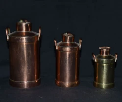 Коллекция из трех миниатюрных медных молочных вёдер
