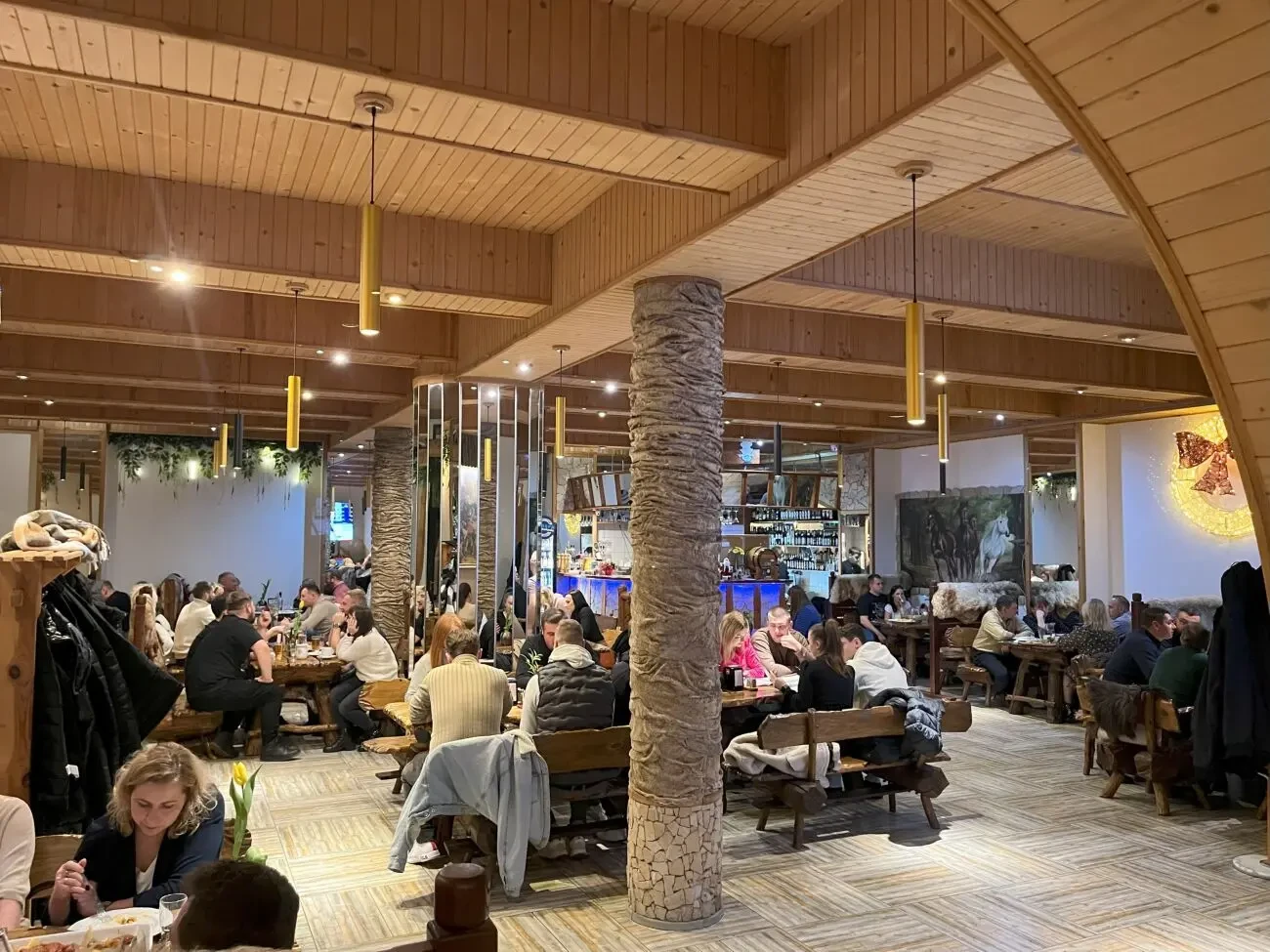 Доходний гастрономічно-готельний у Польщі 7