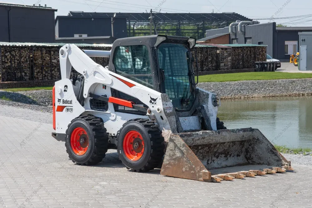 Міні-навантажувач Bobcat S770. Потужність, маневреність, High Flow