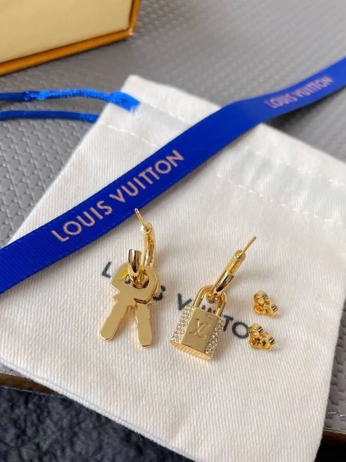 Сережки Louis Vuitton 4