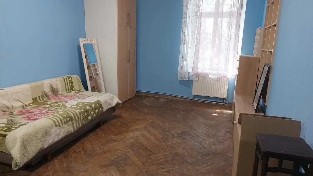 Сдам комнату в коммуне на Дворянской/Садовая 8