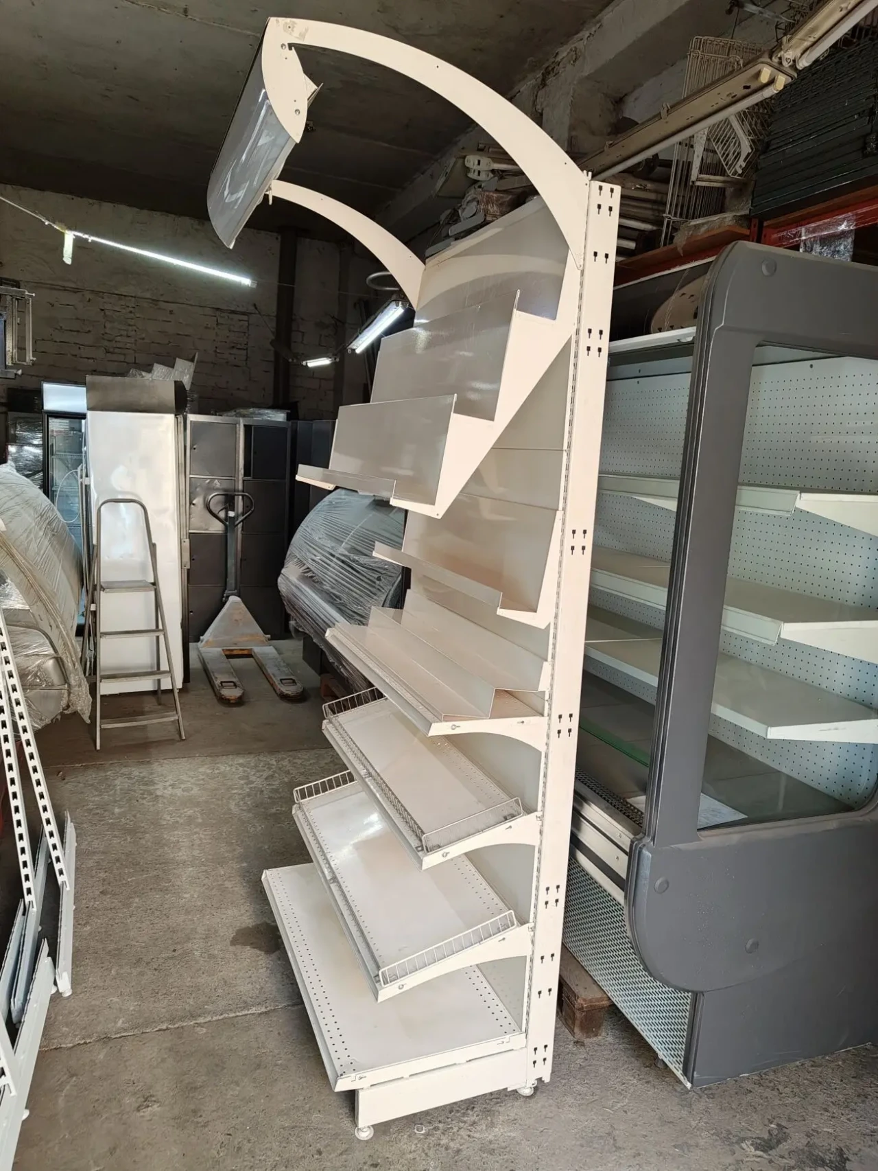 Стелажі кондитерські, стелаж для печива, торгові стелажі